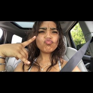 Meet your Posher, Giselle